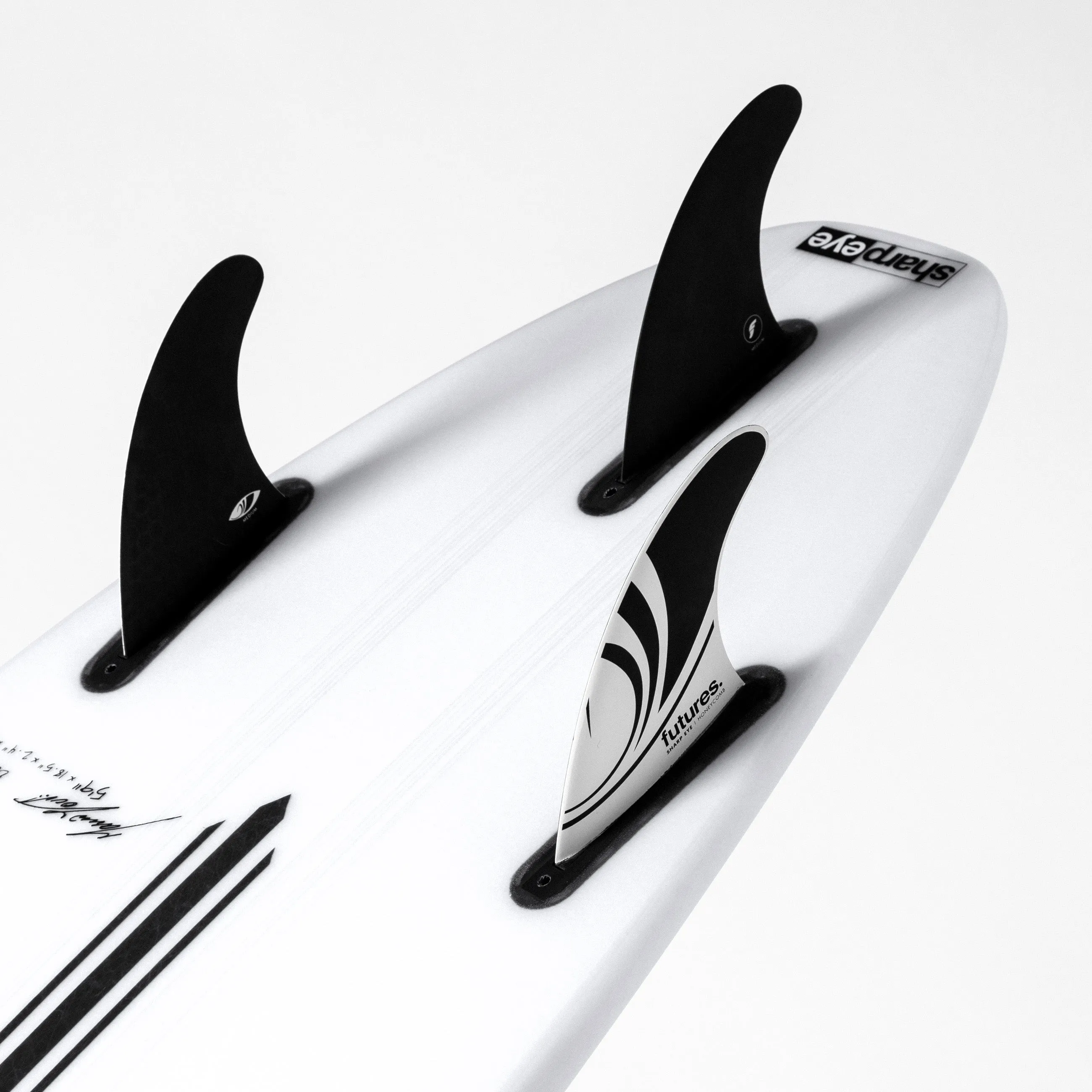 SYNERGY (E3 LITE) 5'9" x 18.5 X 2.38 - 26.50L, Round, 3x  FCS 2 Fin Boxes, Epoxy E3 - ID:921427