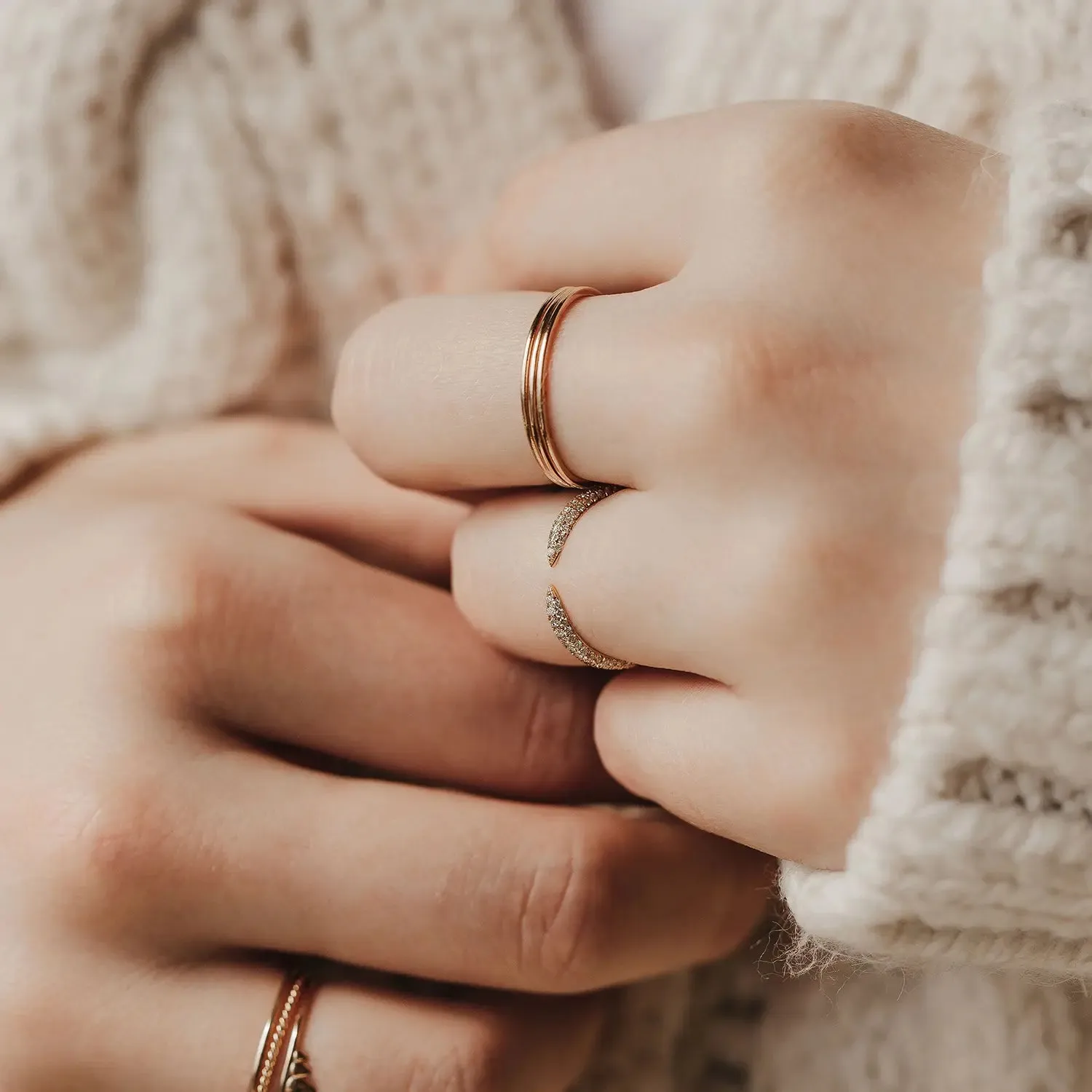 twin flame ring - 14k yellow gold, white diamond